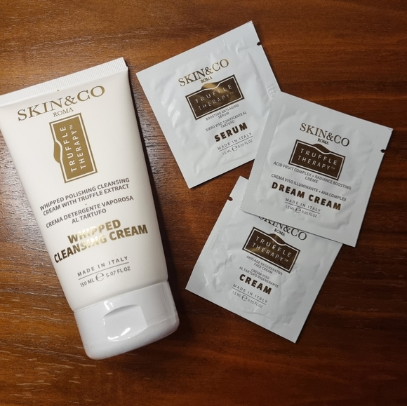 SKIN&CO Whipped Cleansing Cream. - Picture 2 of 3